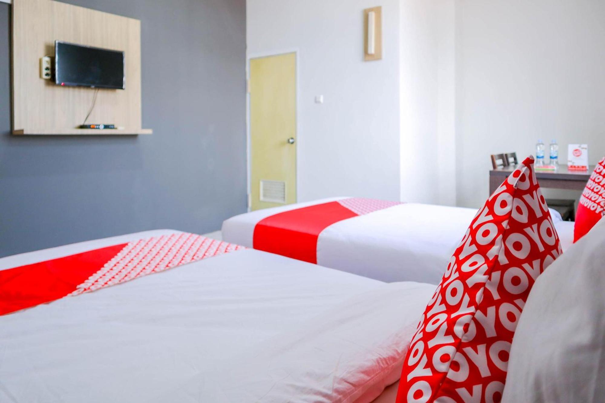 Oyo 1111 Pasar Baru Inn Jakarta Exteriör bild