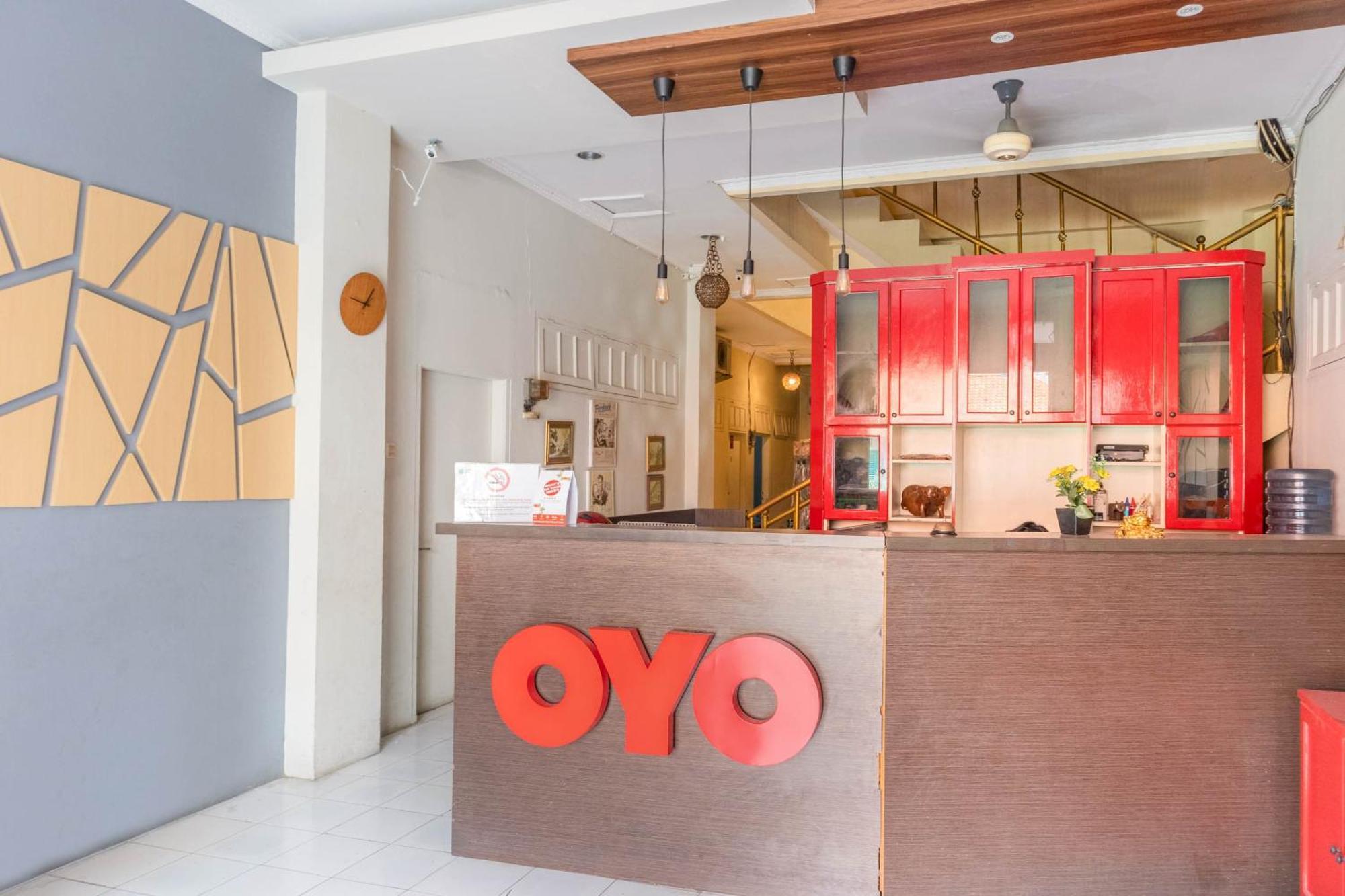 Oyo 1111 Pasar Baru Inn Jakarta Exteriör bild