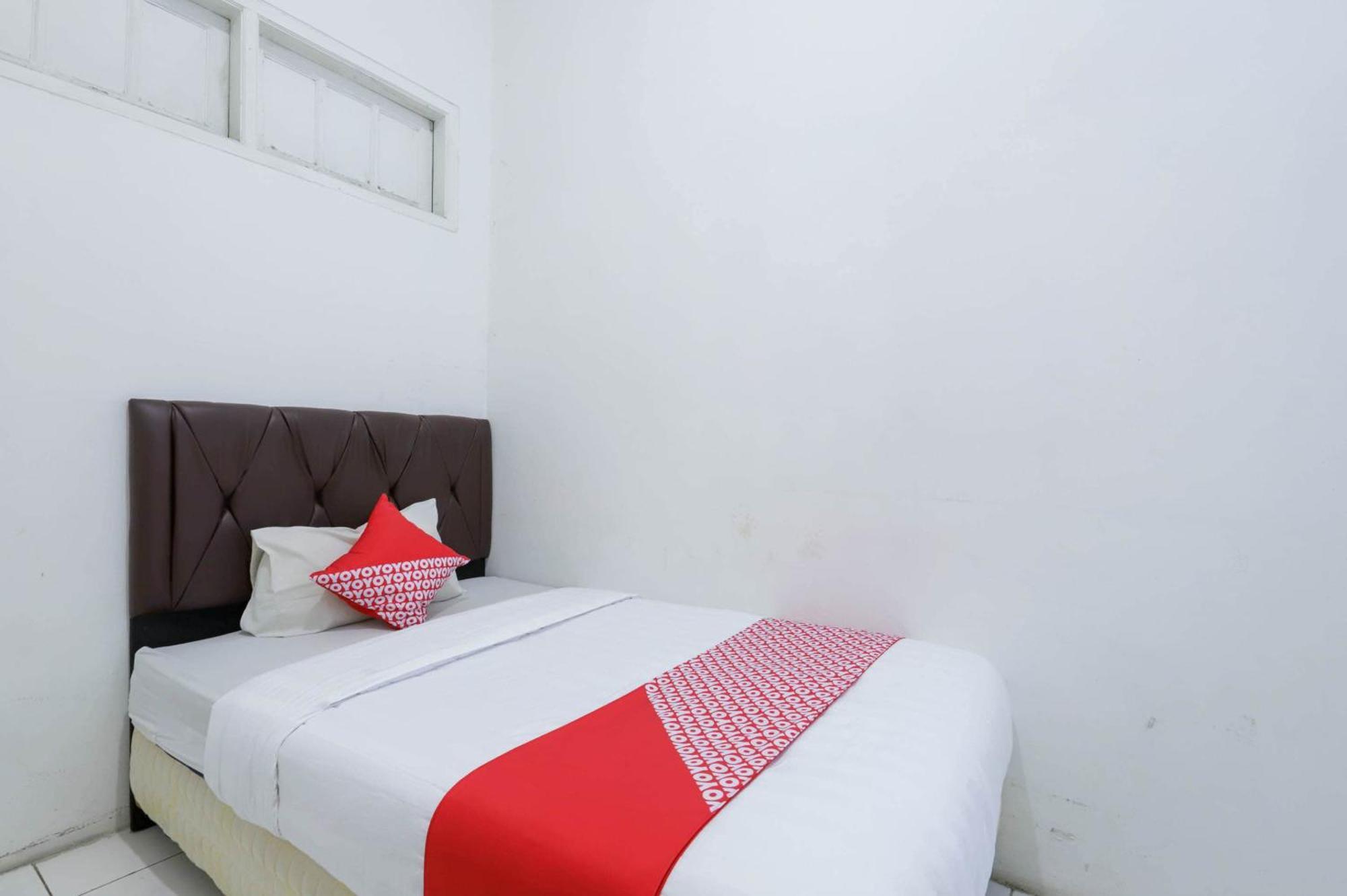 Oyo 1111 Pasar Baru Inn Jakarta Exteriör bild