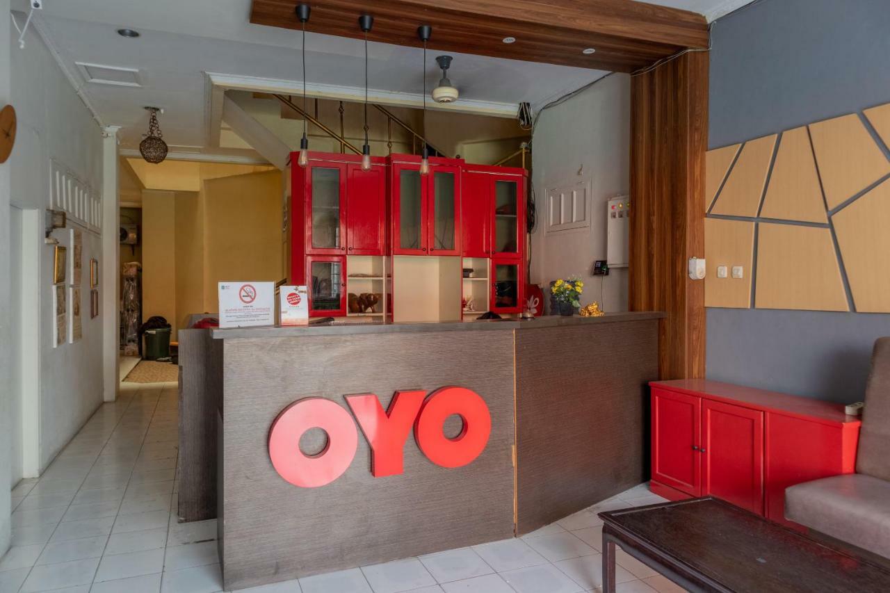 Oyo 1111 Pasar Baru Inn Jakarta Exteriör bild