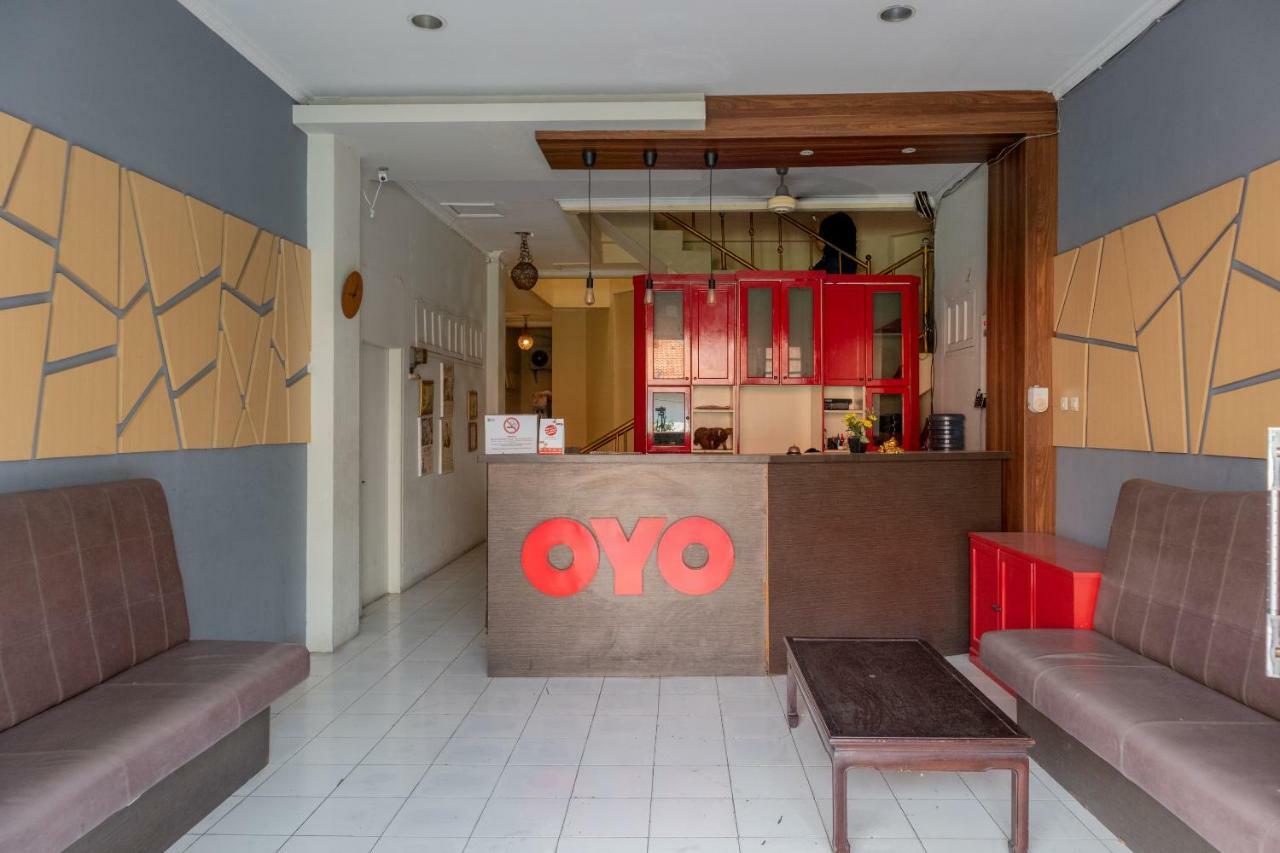 Oyo 1111 Pasar Baru Inn Jakarta Exteriör bild